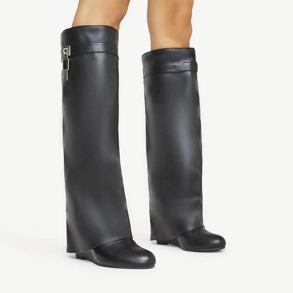 Black Knee-High Women's Boots -Size US 7/ 38